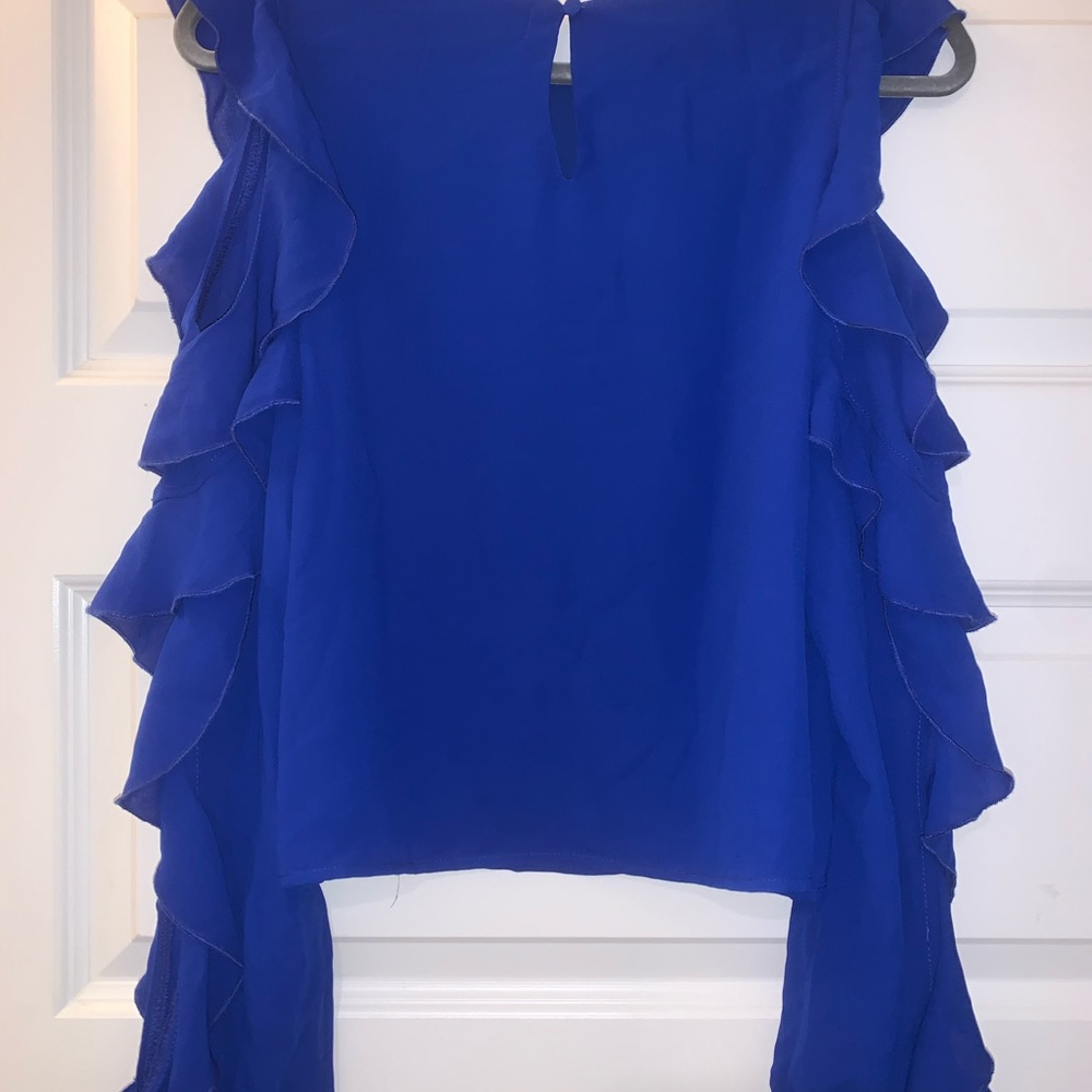 Blue top - Picture 2 of 2